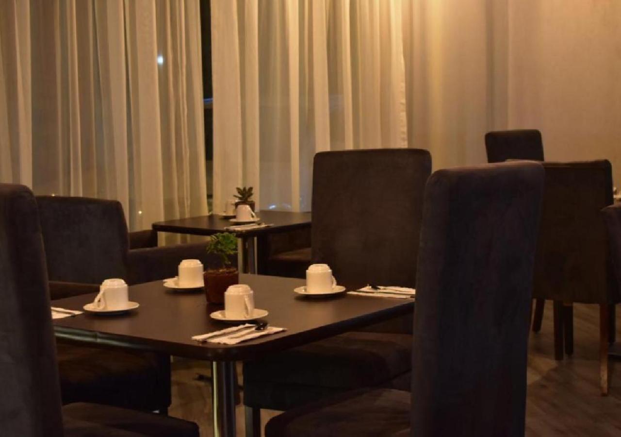 Esduma Hk Hotel Pachuca Exteriör bild
