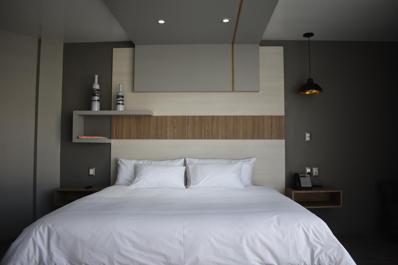 Esduma Hk Hotel Pachuca Exteriör bild