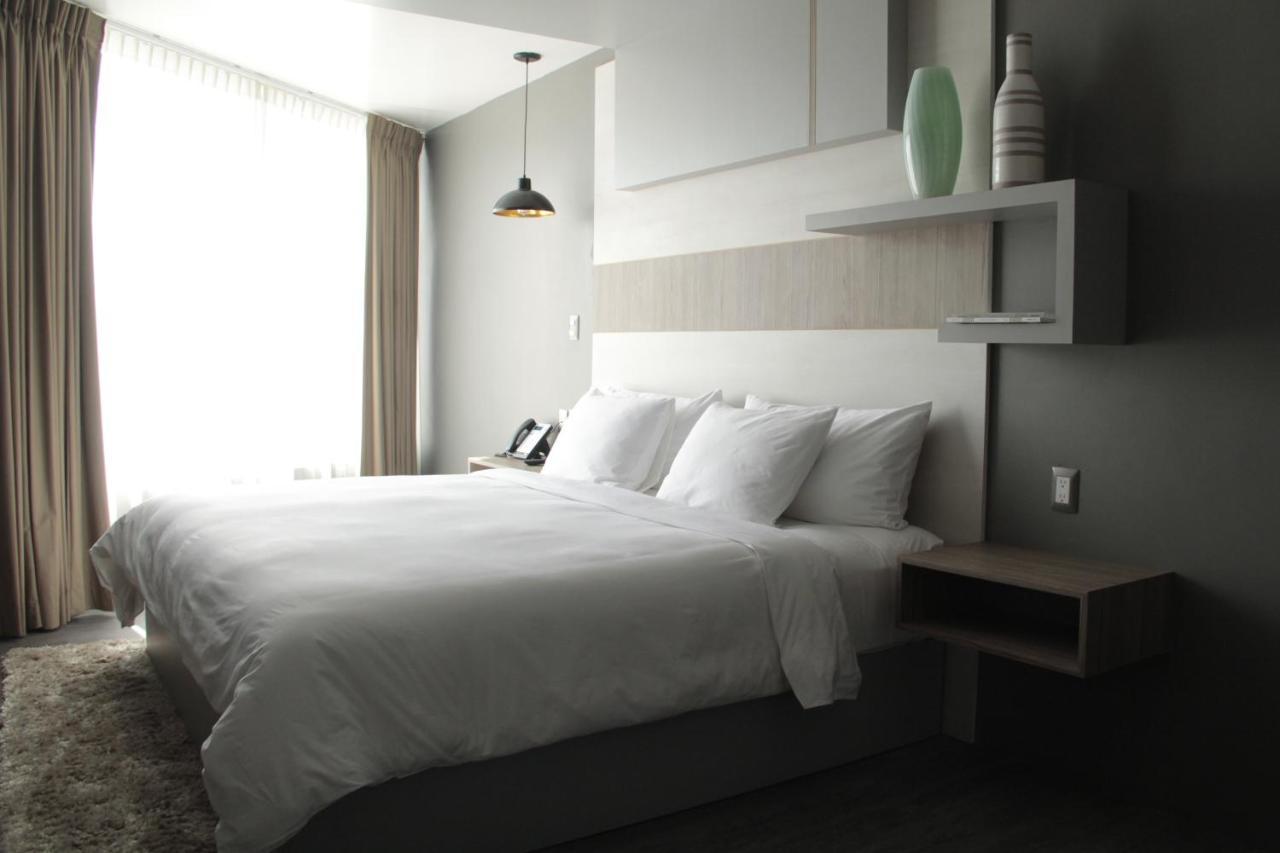 Esduma Hk Hotel Pachuca Exteriör bild